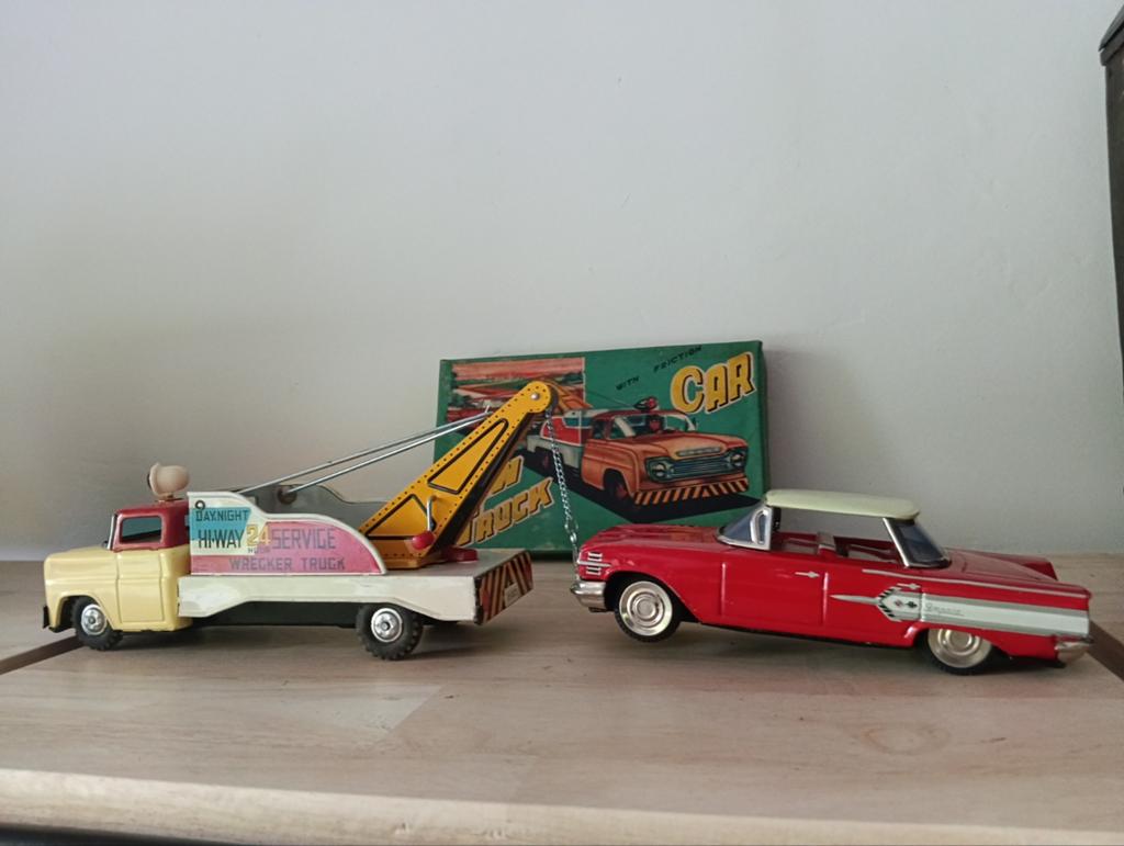 Ichiko ford tow truck and car 1960 blikken speelgoed, Ophalen of Verzenden, Nieuw, Bus of Vrachtwagen