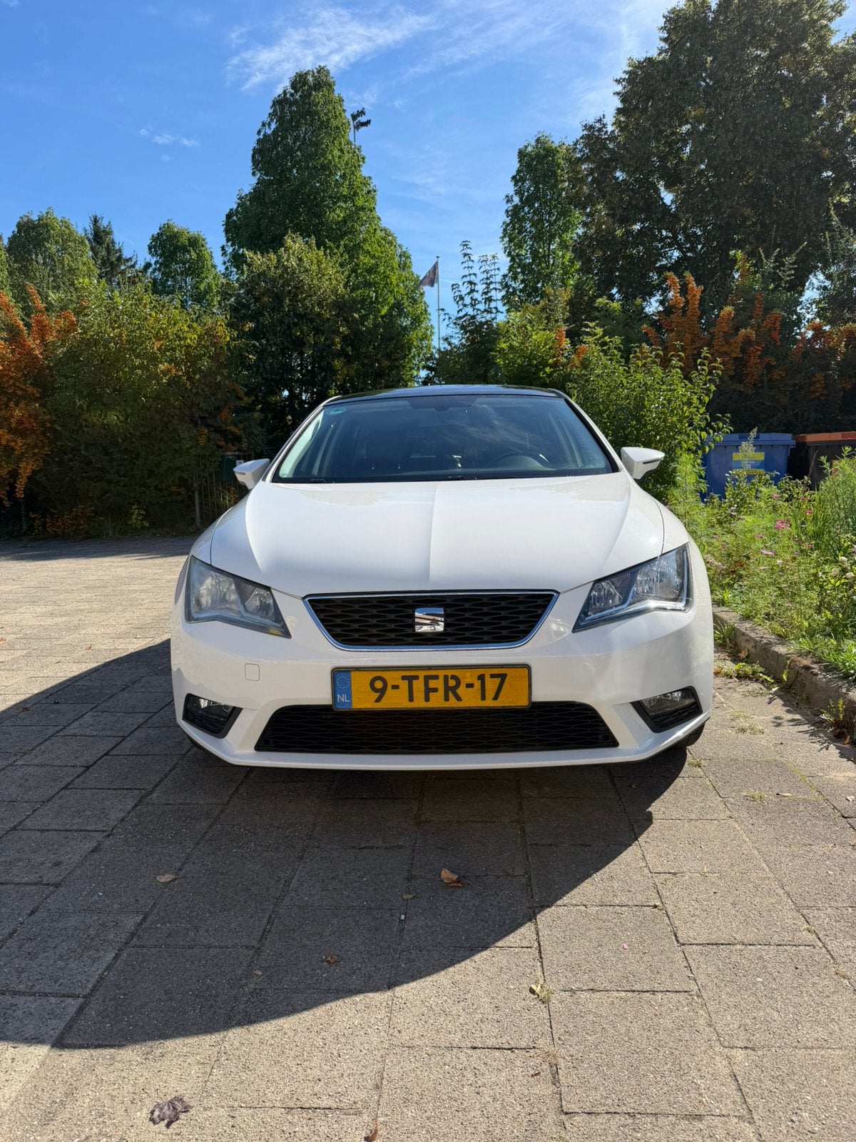 Seat Leon 1.2 TSI 77KW/105PK 2013 Wit, Auto's, Voorwielaandrijving, 4 cilinders, Leon, Handgeschakeld