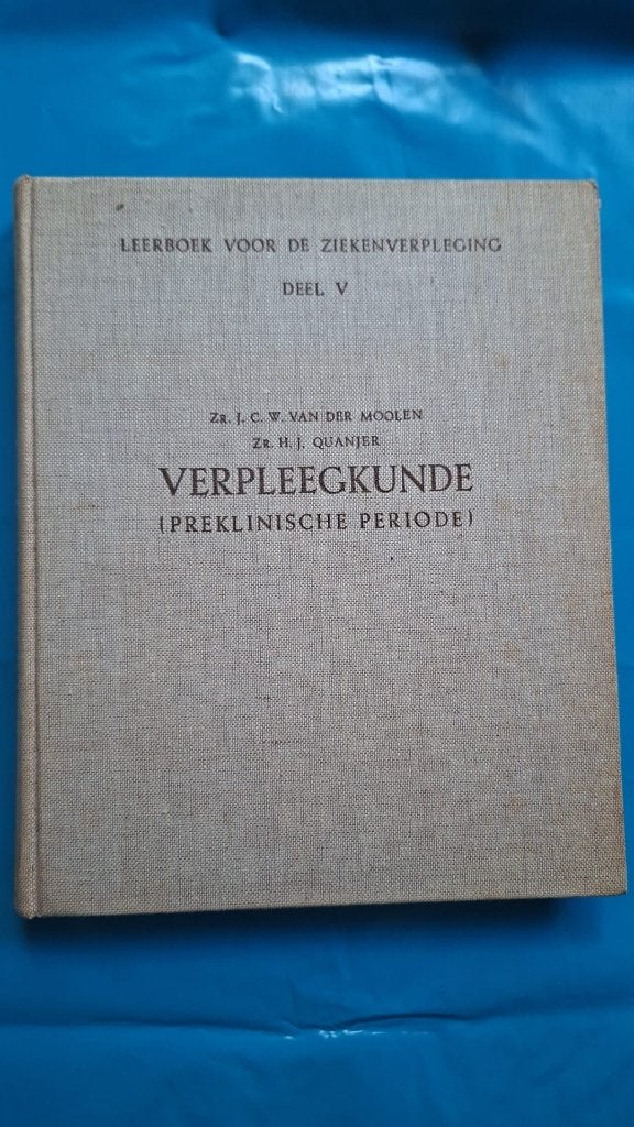 verpleegkunde, Ophalen of Verzenden, Zr. van der Moolen en Zr. Quanjer