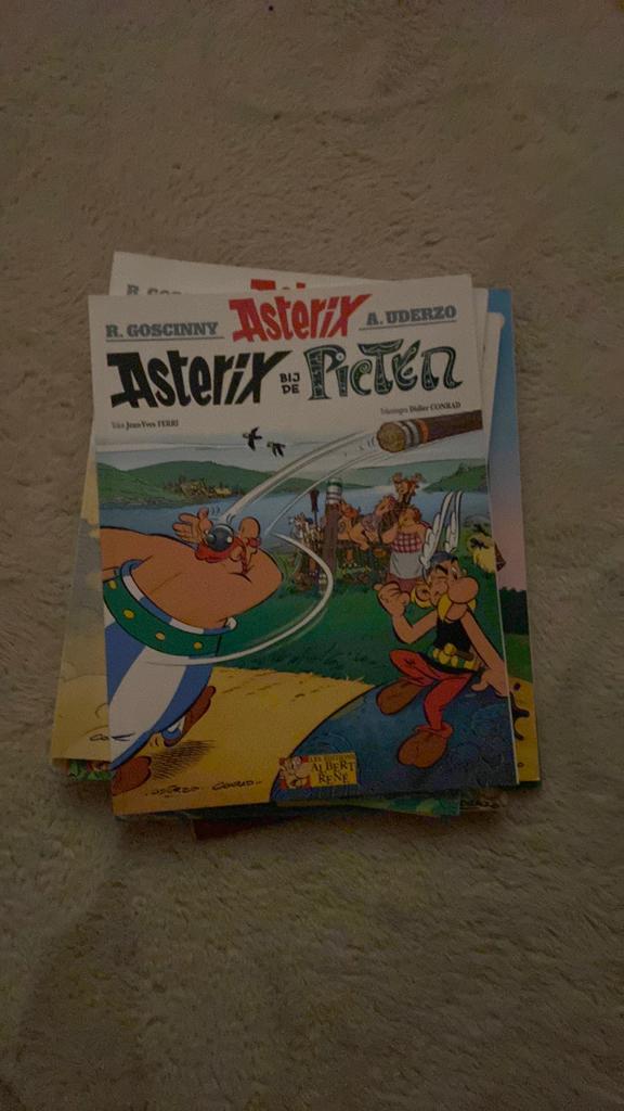 Asterix en oblix, Ophalen of Verzenden, Zo goed als nieuw