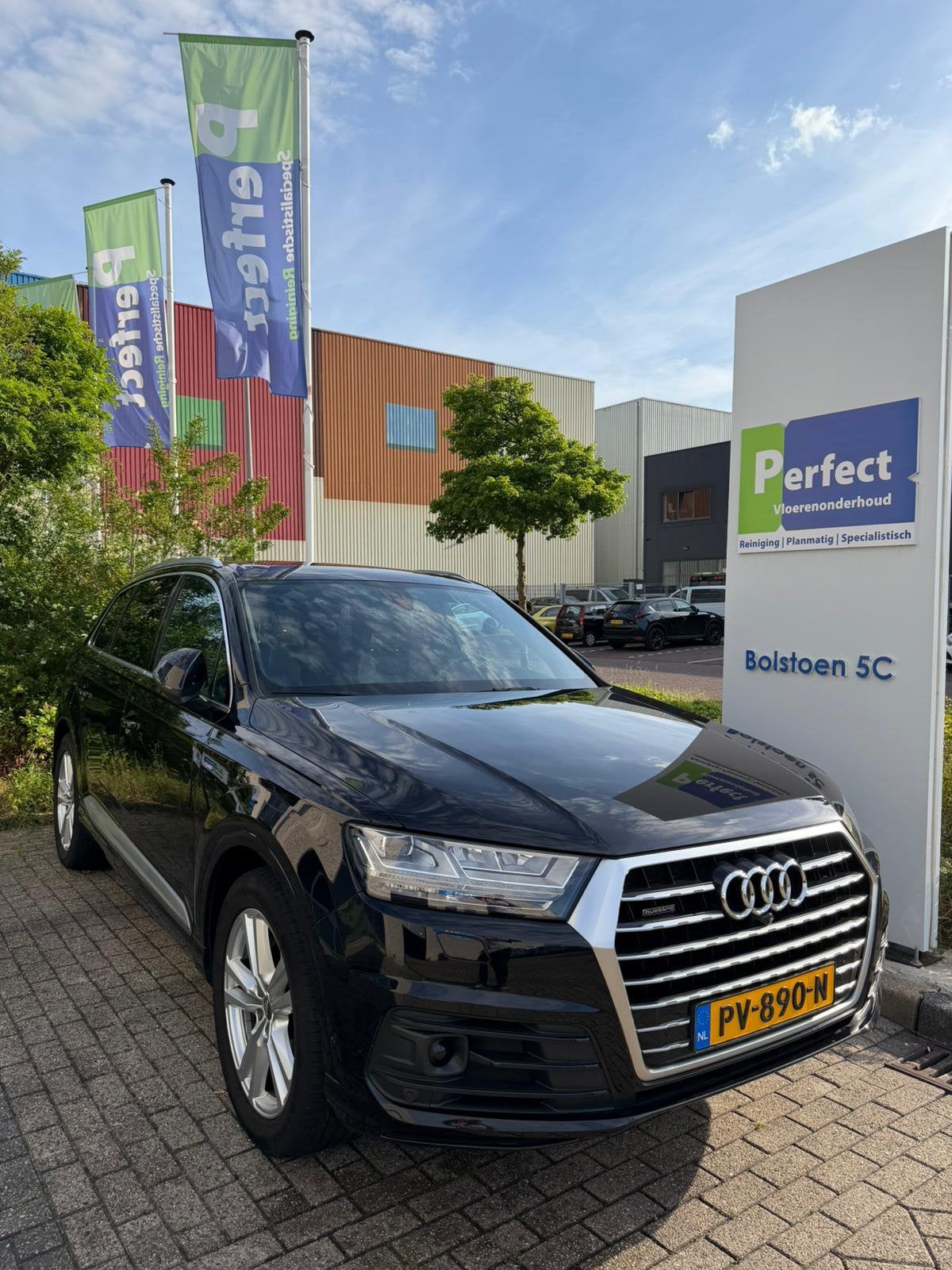 Audi Q7 3.0 TDI Ultra 218pk Quattro Tiptronic 7pl 2017 Zwart, Auto's, Audi, Automaat, 241 €/maand, 7 stoelen, Zwart