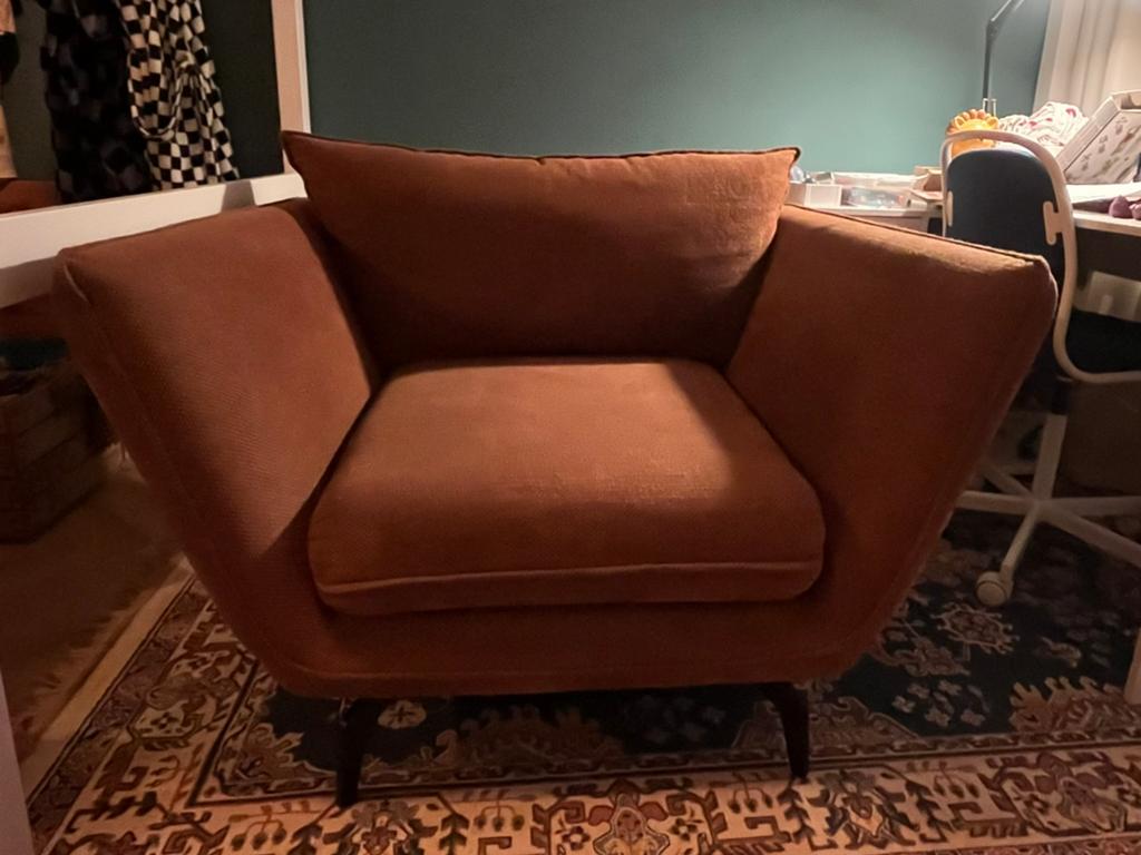 Fauteuil loveseat Kvinde Nuuck roestbruin (silent copper), Ophalen, 100 tot 125 cm, Scandinavisch, Zo goed als nieuw