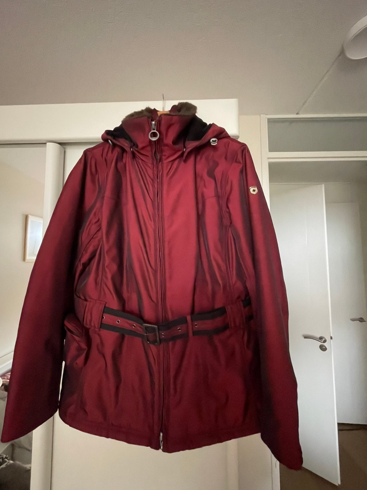 Wellensteyn winterjas dames, Ophalen of Verzenden, Zo goed als nieuw, Maat 42/44 (L), Rood