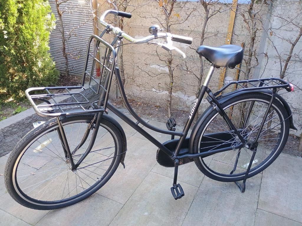 Stevige zwarte transportfiets  merk sprit met voordrager, Fietsen en Brommers, Fietsen | Dames | Damesfietsen, Velgrem, Ophalen