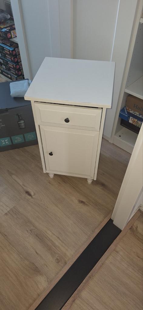Hemnes nachtkastje, Ophalen of Verzenden, Minder dan 45 cm