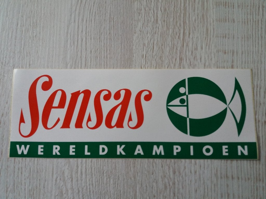 grote sticker Sensas WERELDKAMPIOEN, Ophalen of Verzenden, Zo goed als nieuw, Merk