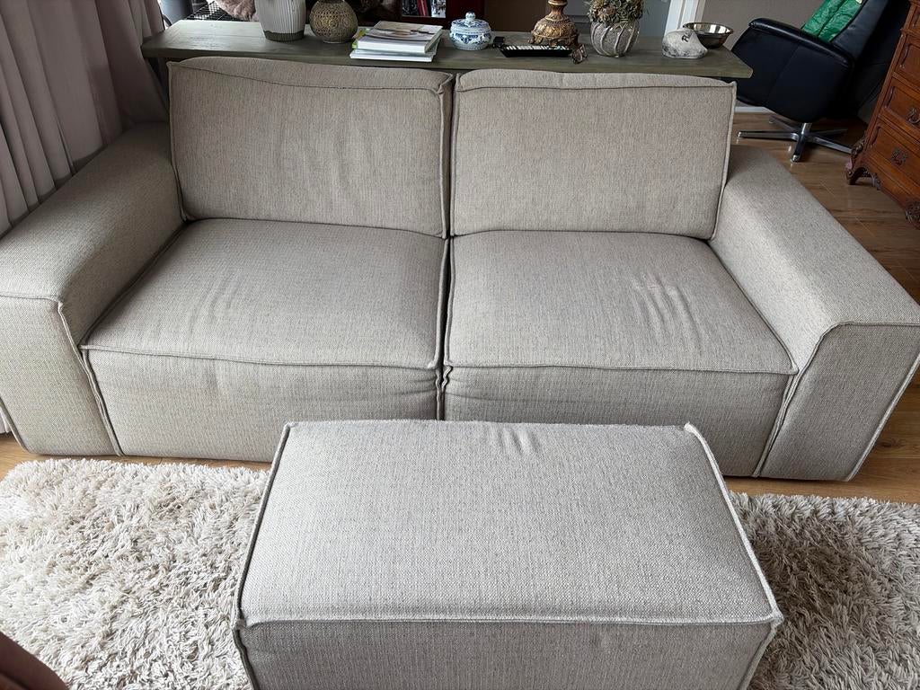 Modulaire beige bank James Karwei met poef zgan, Ophalen, 125 cm of meer, Zo goed als nieuw, Stof