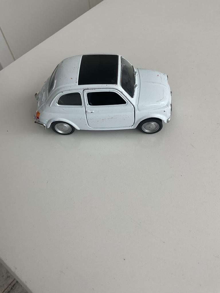 Fiat 500, Hobby en Vrije tijd, Modelauto's | Overige schalen, Ophalen, Gebruikt, Auto