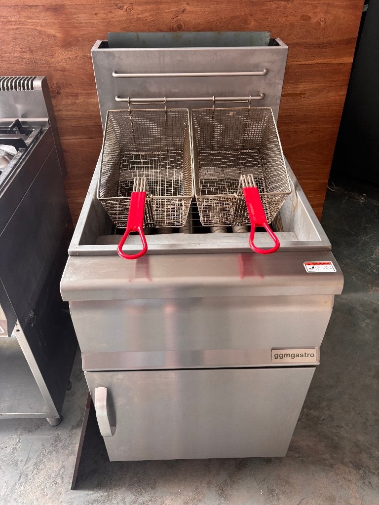 Gasfriteuse - 16 liter - 27 kW - met aftapkraan, 4 liter of meer, Ophalen, Zo goed als nieuw, Duo-friteuse