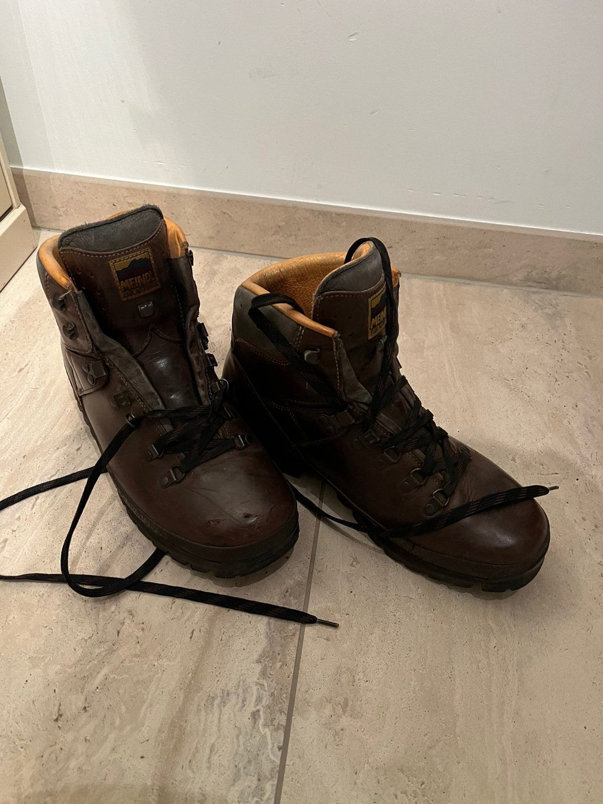 Meindl bergschoenen heren maat 42 maat 8, Ophalen of Verzenden, Gebruikt, Schoenen