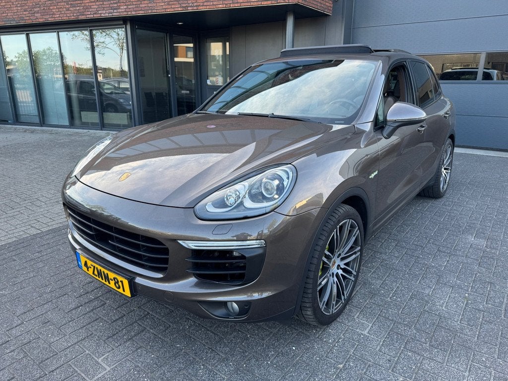 Porsche Cayenne 3.0 S E-Hybrid PANO LUCHTVERING LEDER ORIG N, Auto's, Porsche, Automaat, Cayenne, Gebruikt, Euro 6