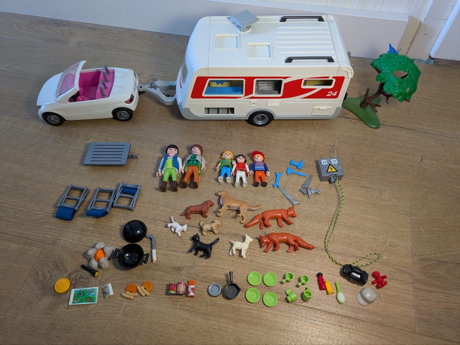 Playmobil Camper met Auto, Poppetjes, Dieren en Accessoires, Ophalen of Verzenden