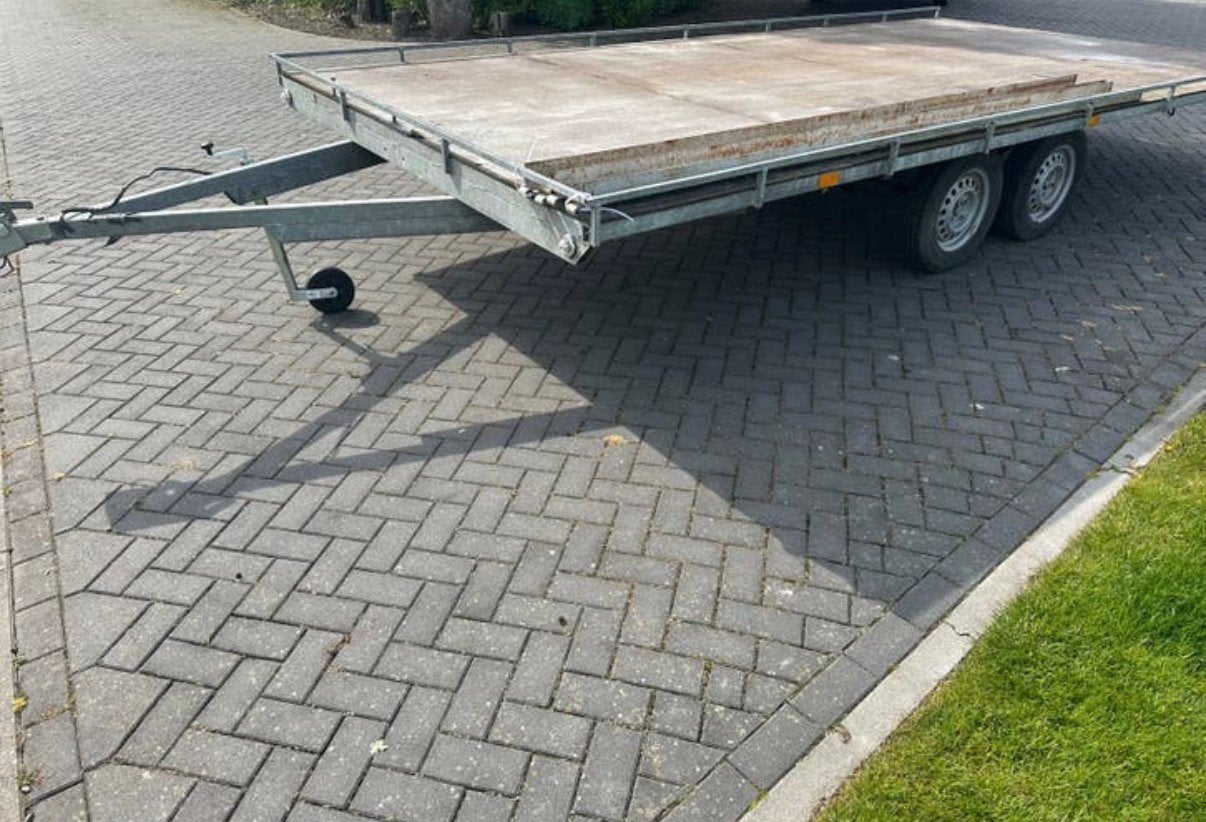 Aanhanger plateauwagen te huur Plateau 2,5 bij 5 meter, Ophalen of Verzenden, Zo goed als nieuw