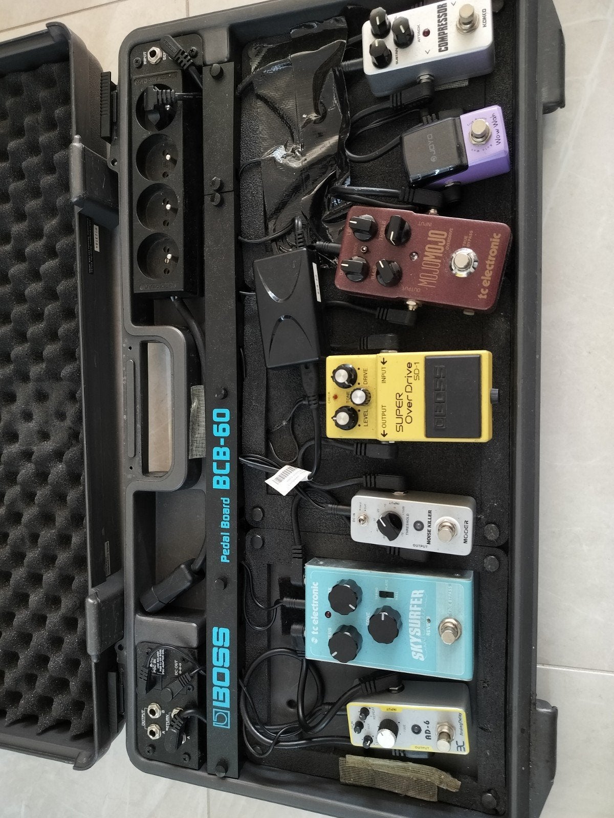 Boss Pedalboard (namen van individuele pedals in foto's), Muziek en Instrumenten, Ophalen of Verzenden, Zo goed als nieuw, Delay of Echo