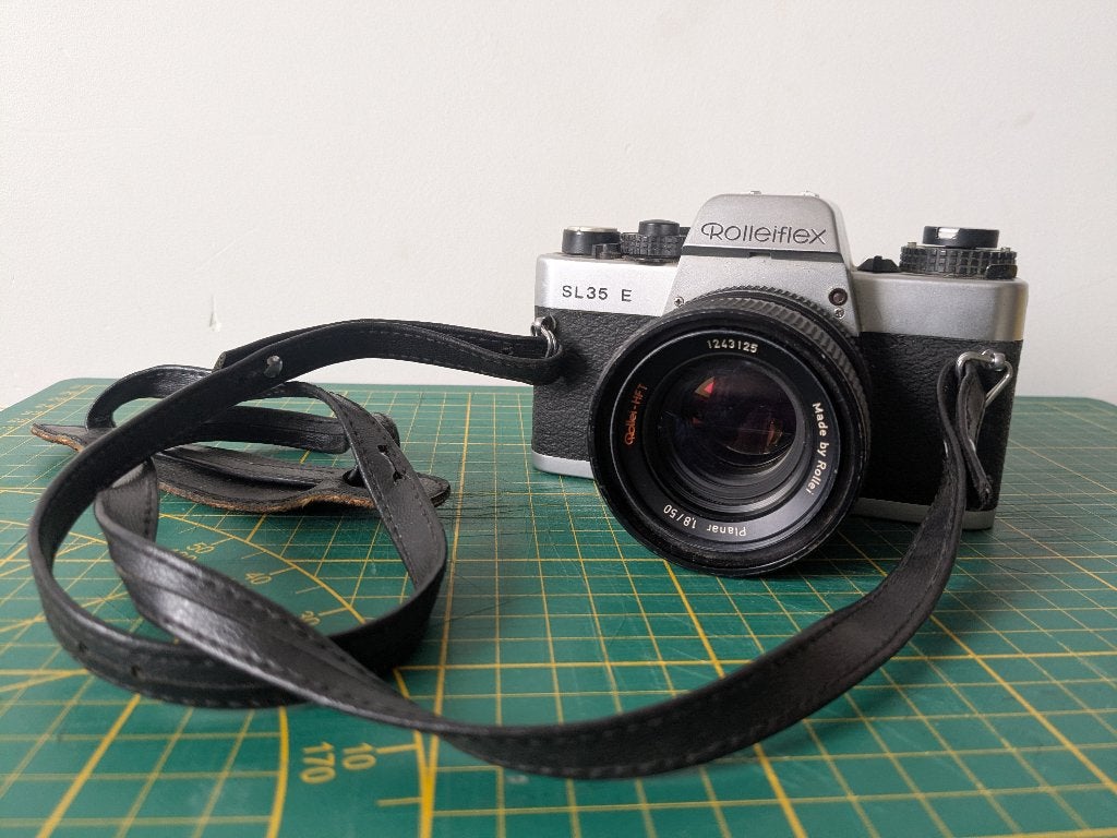 Rolleiflex SL35 E, Rollei-HFT Planar 1.8/50mm,flash, analoog, Audio, Tv en Foto, Ophalen of Verzenden, Gebruikt, Spiegelreflex