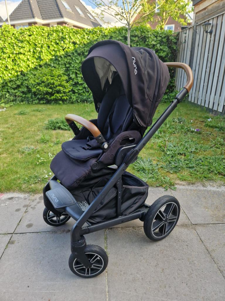 Nuna Mixx Next kinderwagen met reiswieg en autostoel, Gebruikt, Combiwagen, Verstelbare duwstang, Ophalen