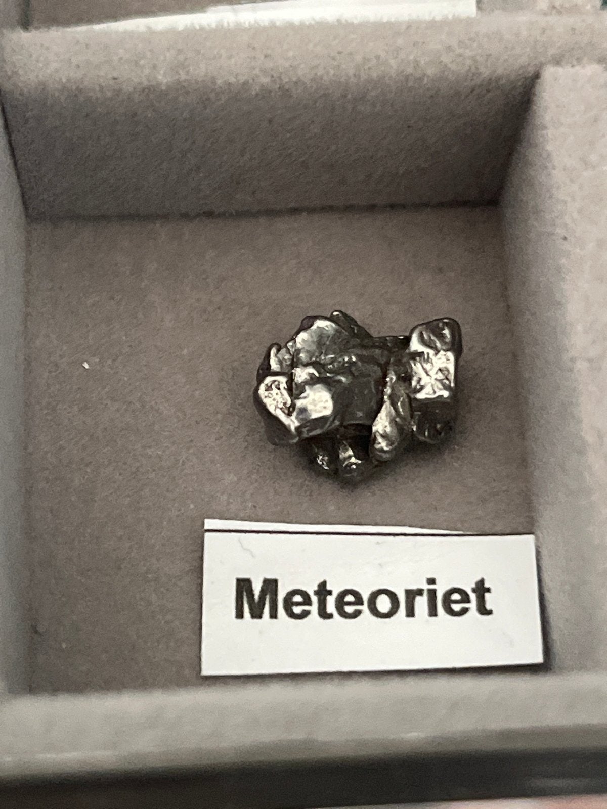 Echte Meteoriet - Uniek Stuk uit de Ruimte, Ophalen of Verzenden, Zo goed als nieuw