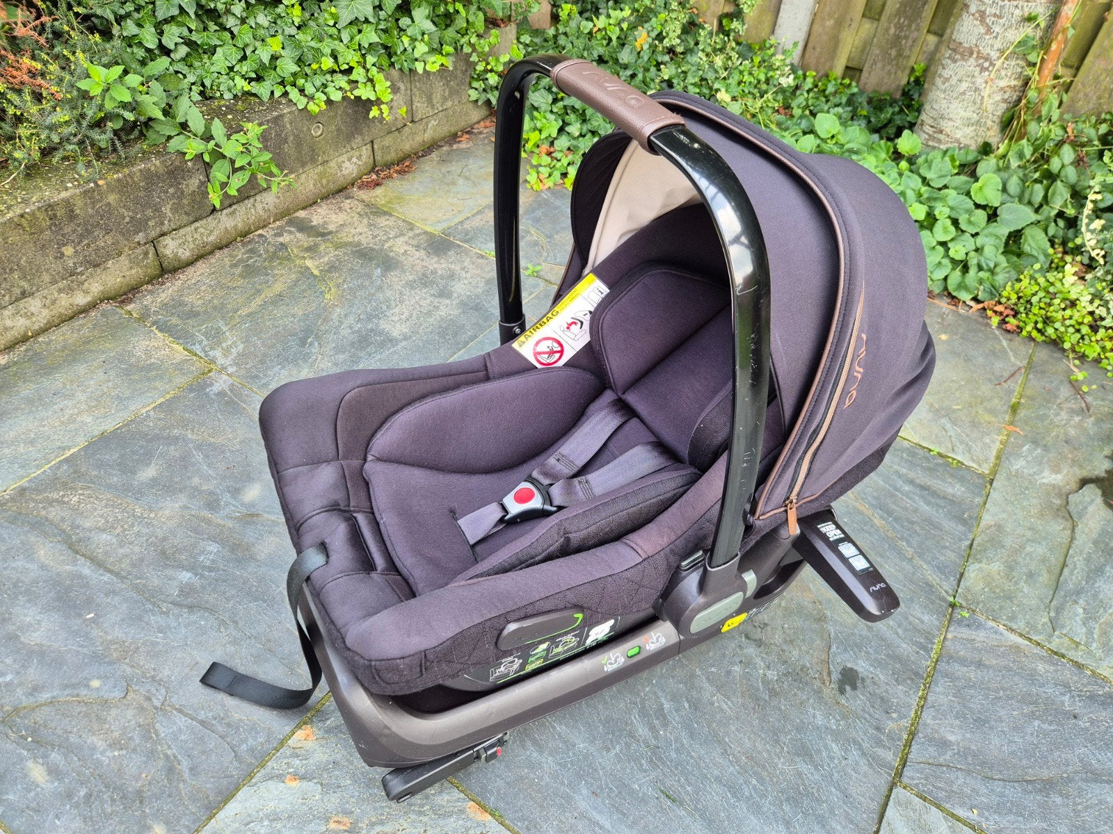 Nuna Pipa Next Autostoel met Isofix Base, Gebruikt, Zijbescherming, Isofix, 0 t/m 13 kg
