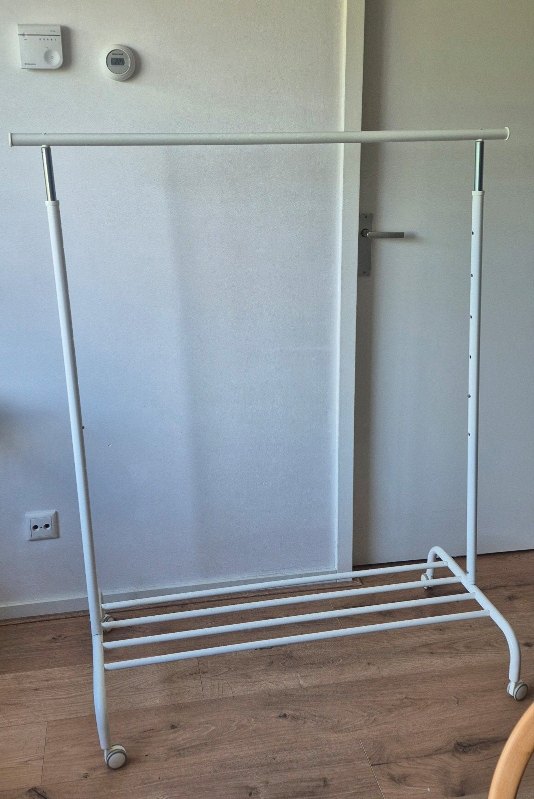 Ikea kledingrek - Rigga, Ophalen, Met wielen, Gebruikt