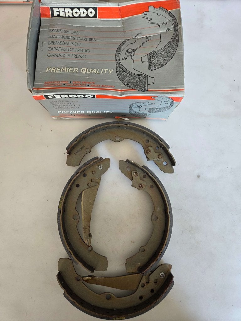 Set Remschoenen Audi Seat Volkswagen, Auto-onderdelen, Niet ingevuld, Niet ingevuld, Ophalen of Verzenden, Seat
