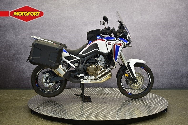 Honda CRF 1100 AFRICA TWIN (bj 2021), Motoren, Info@motoportwormerveer.nl, Honda Motor Europe, Bedrijf, Crystal Bldng B-Unit B11.2 Rivium Blv200
2909 LK  Capelle aan den IJsel, NL