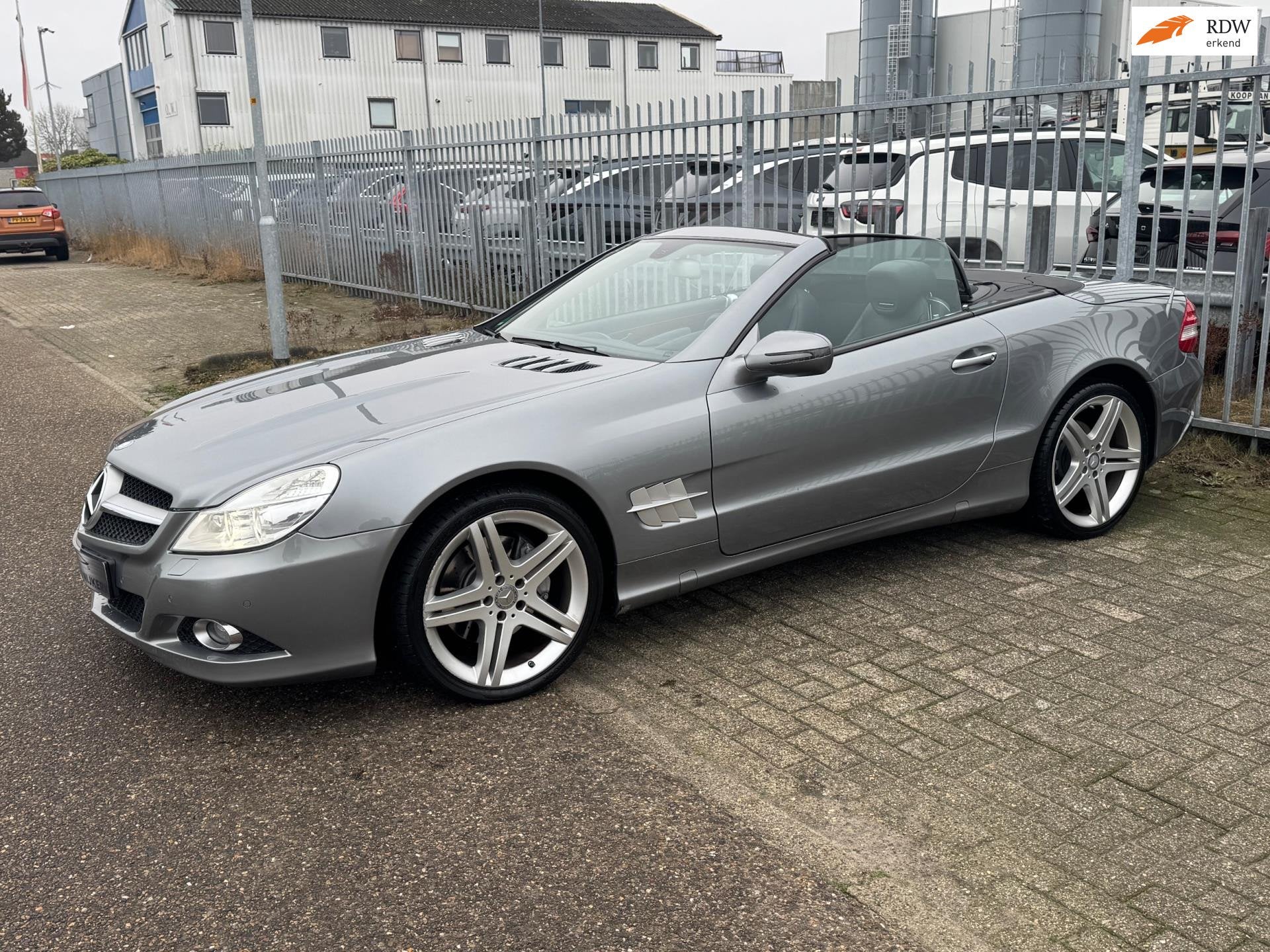 Mercedes-Benz SL-klasse 350 315PK Facelift Harman Kardon Zee, Achterwielaandrijving, Gebruikt, Cabriolet, 316 pk
