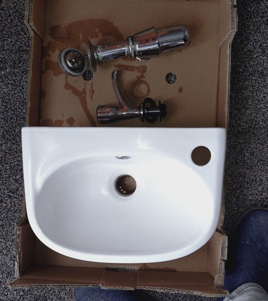 wc fonteintje met kraan en sifon, Ophalen, Gebruikt, Steen, Toilet
