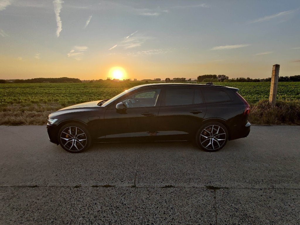2022 V60 T8 Polestar engineered 455pk, Auto's, Automaat, 4 cilinders, Leder en Stof, Zwart