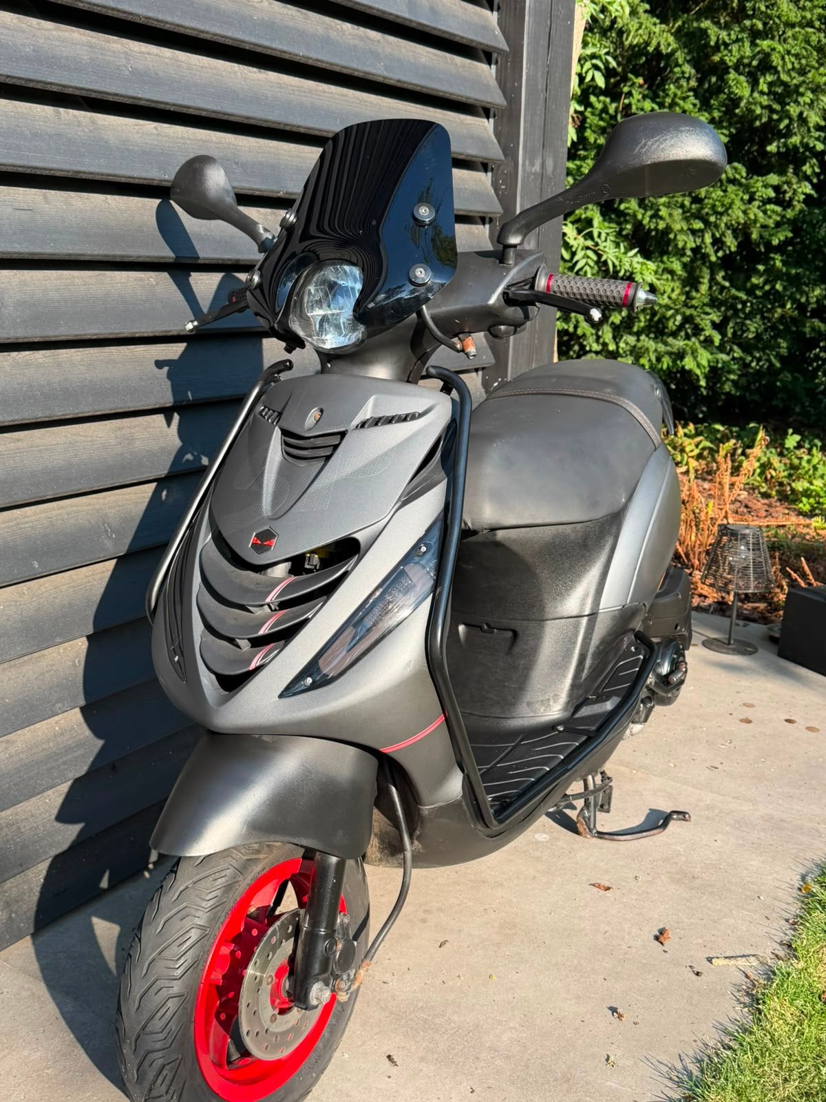Piaggio Zip ZEER NETTE STAAT, Ophalen, Zo goed als nieuw, Benzine, Zip