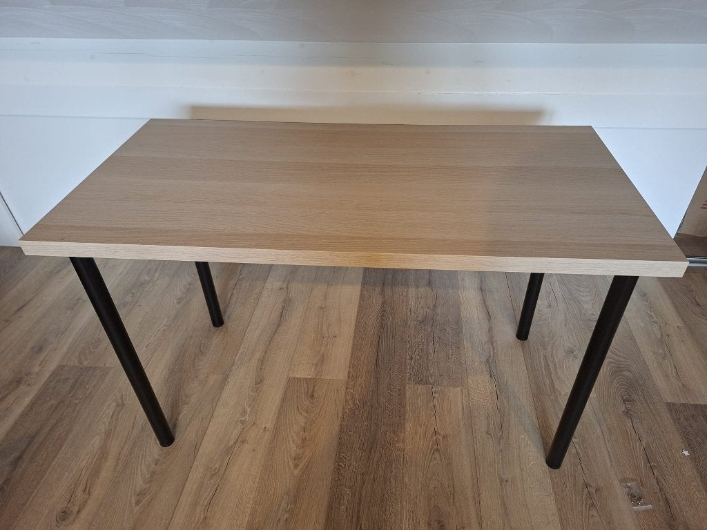 IKEA LAGKAPTEN tafel + 4x ADILS tafelpoot, Ophalen, 50 tot 100 cm, 50 tot 100 cm, Zo goed als nieuw