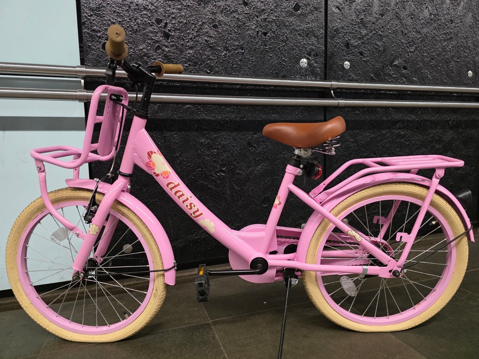 Kinderfiets Daisy | Roze | Achteruittraprem & Handrem, Fietsen en Brommers, Fietsen | Kinderfietsjes, Ophalen, Terugtraprem, 16 tot 20 inch