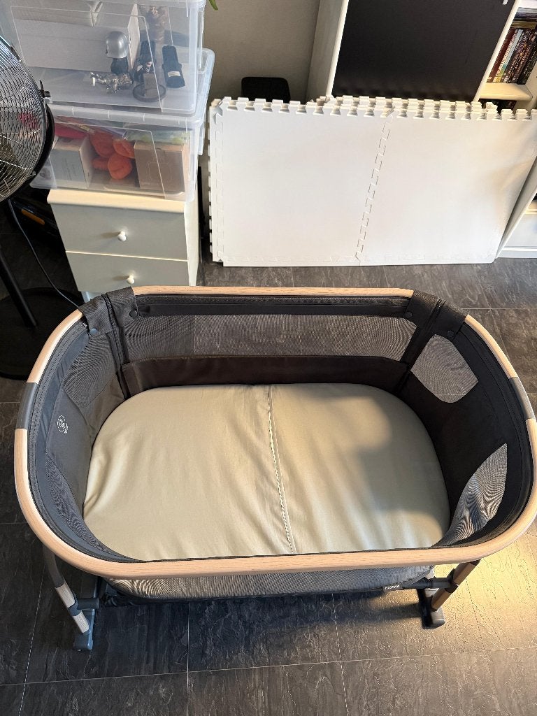 Maxi Cosi Iora Air Co-Sleeper Wieg - Zo goed als nieuw, Kinderen en Baby's, Babywiegjes en Ledikanten, Ophalen of Verzenden, Zo goed als nieuw