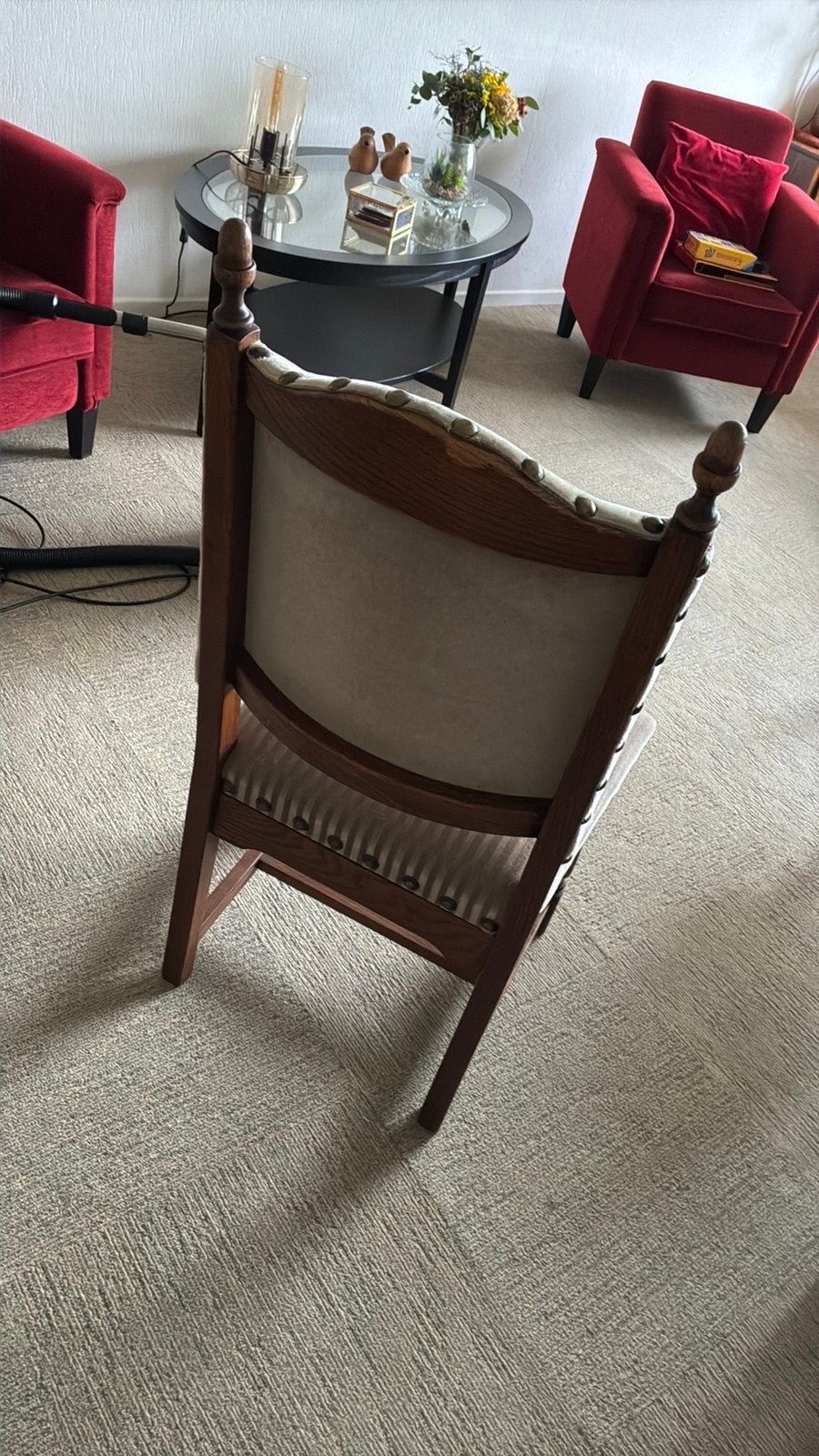 Oude klassieke eetkamerstoelen – gebruikte staat, Huis en Inrichting, Ophalen, Gebruikt, Vier, Stof