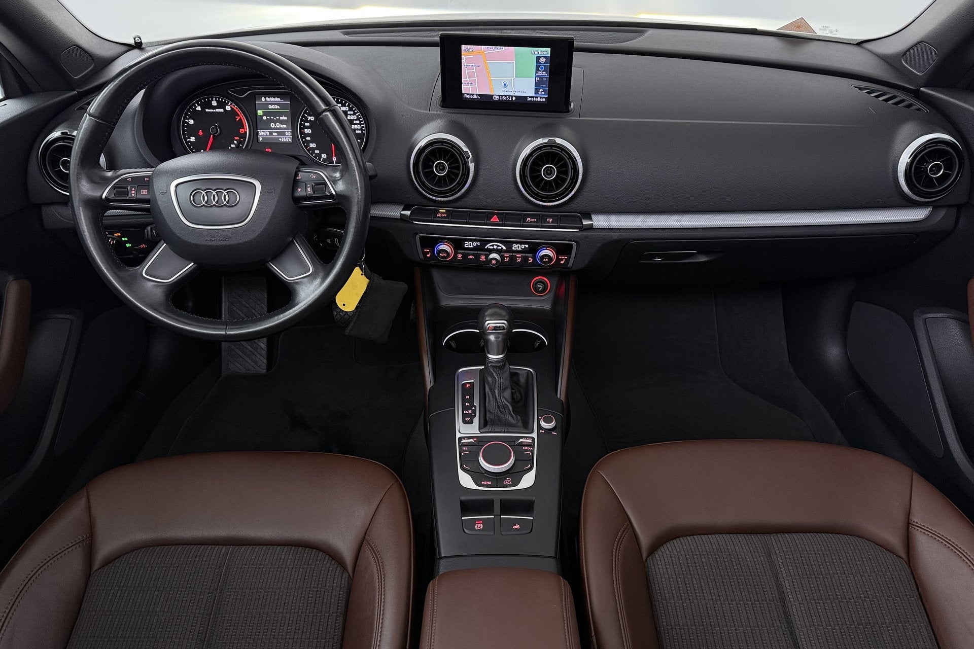Audi A3 Cabriolet 1.4 TFSI Ambiente Pro Line Plus (STOELVERW, Gebruikt, 4 cilinders, Cabriolet, Leder en Stof