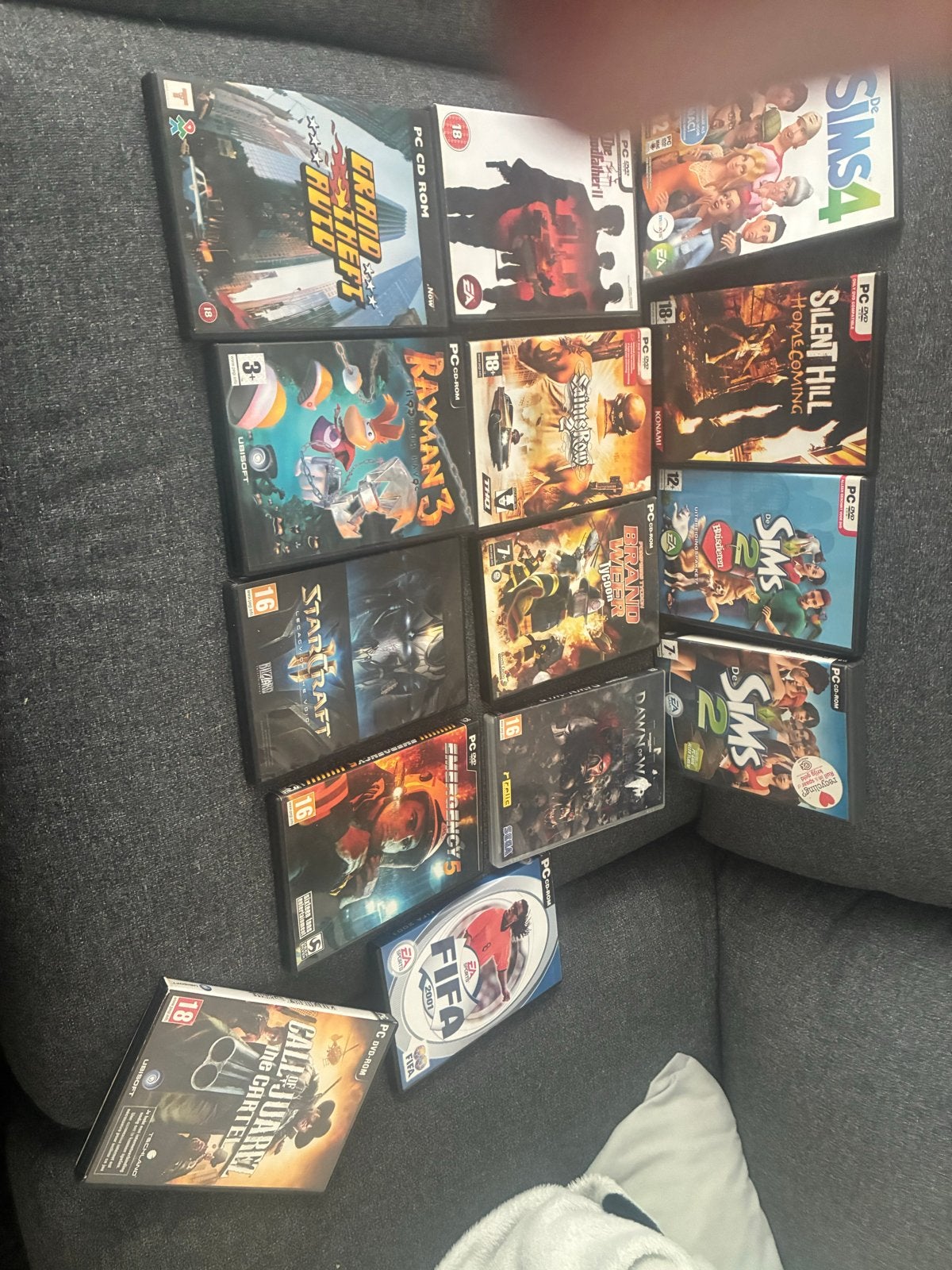 Grote collectie PC games: The Sims, FIFA, Call of Juarez, Ophalen, Vanaf 18 jaar, Overige genres, 1 speler