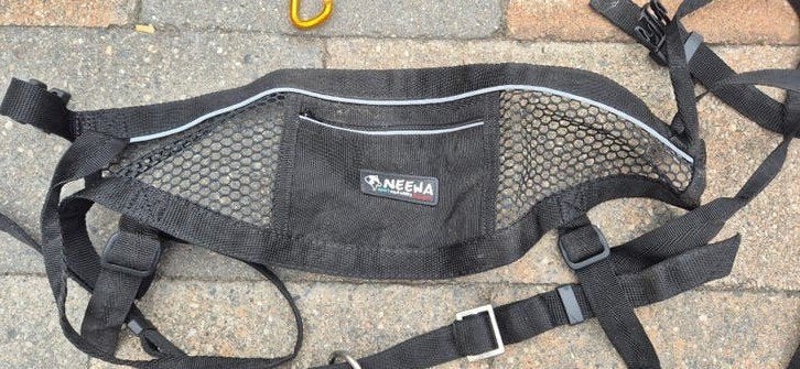 Neewa canicross zwarte heupgordel met treklijn, Dieren en Toebehoren, Overige merken, Ophalen, Gebruikt, Overige typen