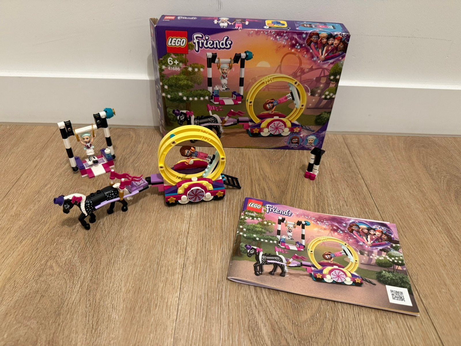 LEGO Friends 41686 – Magische Acrobatiek | 6+, Kinderen en Baby's, Ophalen of Verzenden, Zo goed als nieuw