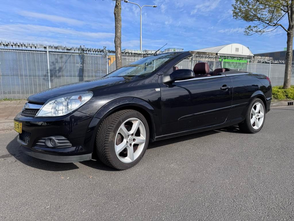 Opel Astra 1.6 16V 85KW Twin TOP 2007 Zwart, Auto's, Opel, Voorwielaandrijving, 745 kg, 4 cilinders, Cabriolet