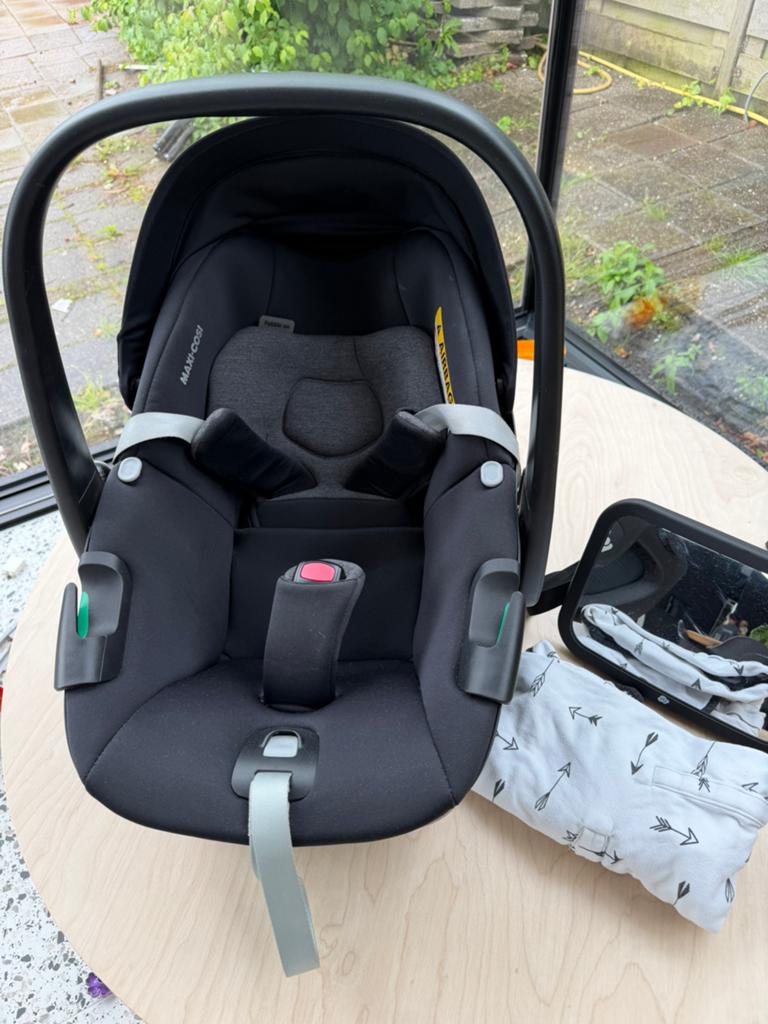 Maxi Cosi Pebble 360 zwart incl. i-size + spiegel A3 en doek, Kinderen en Baby's, Autostoeltjes, Autogordel of Isofix, Gebruikt