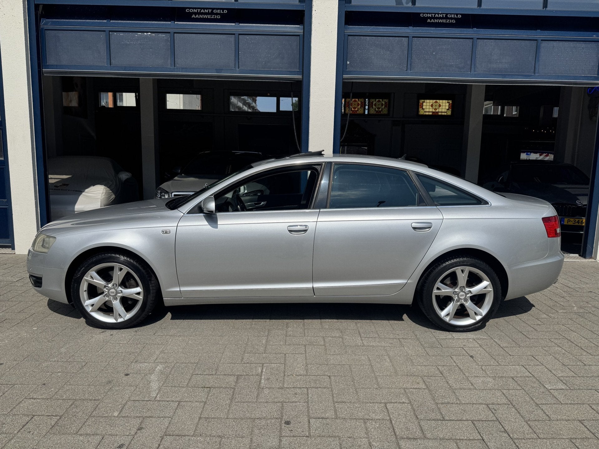 Audi A6 Limousine 3.2 FSI quattro Pro Line AUTOMAAT/DAK/TOPS, Auto's, Audi, Automaat, Gebruikt, Bedrijf, Vierwielaandrijving