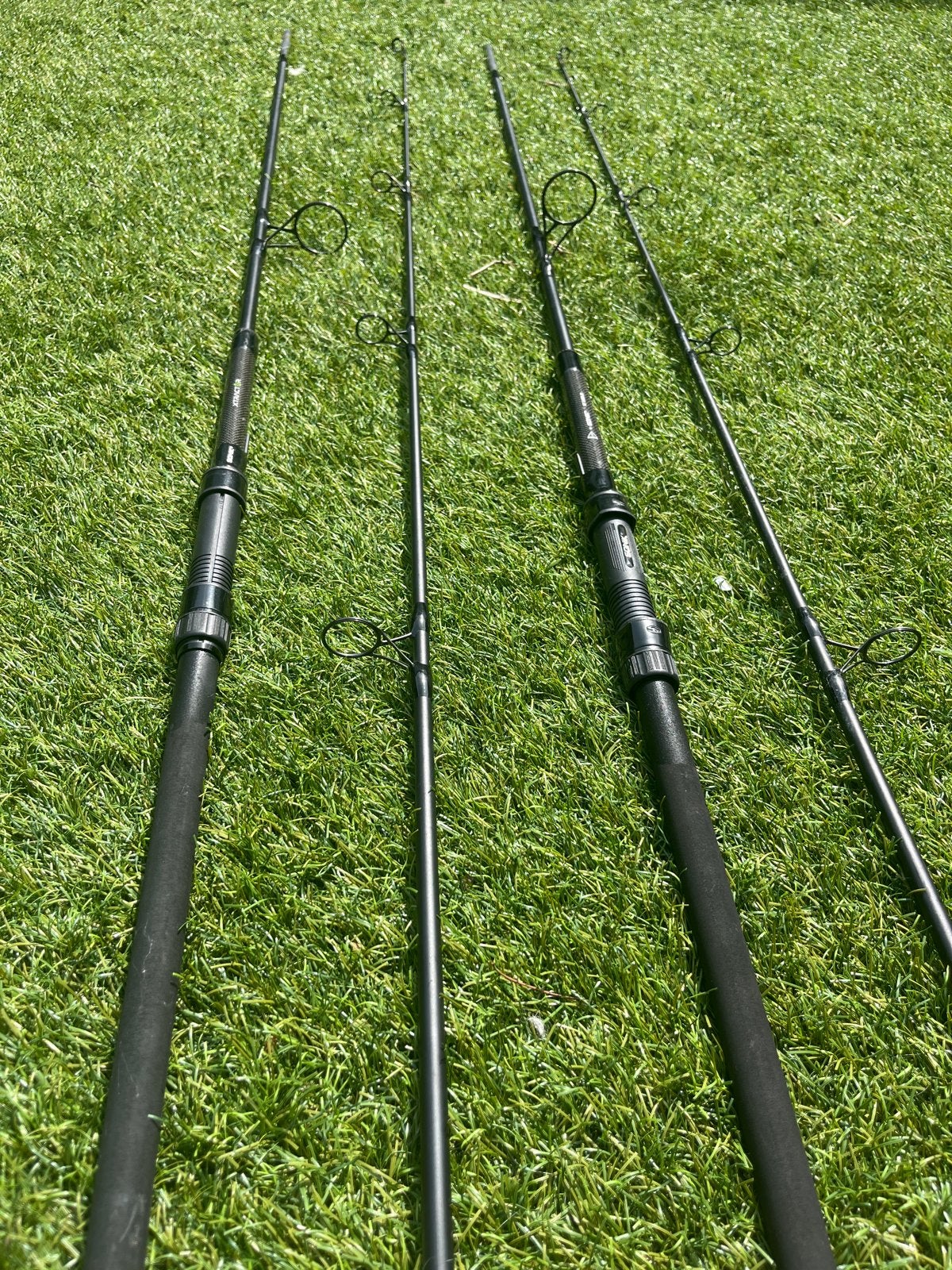 Sonik Xtractor 10ft 3.50lb karperhengels (2 stuks), Ophalen, Gebruikt, Werphengel