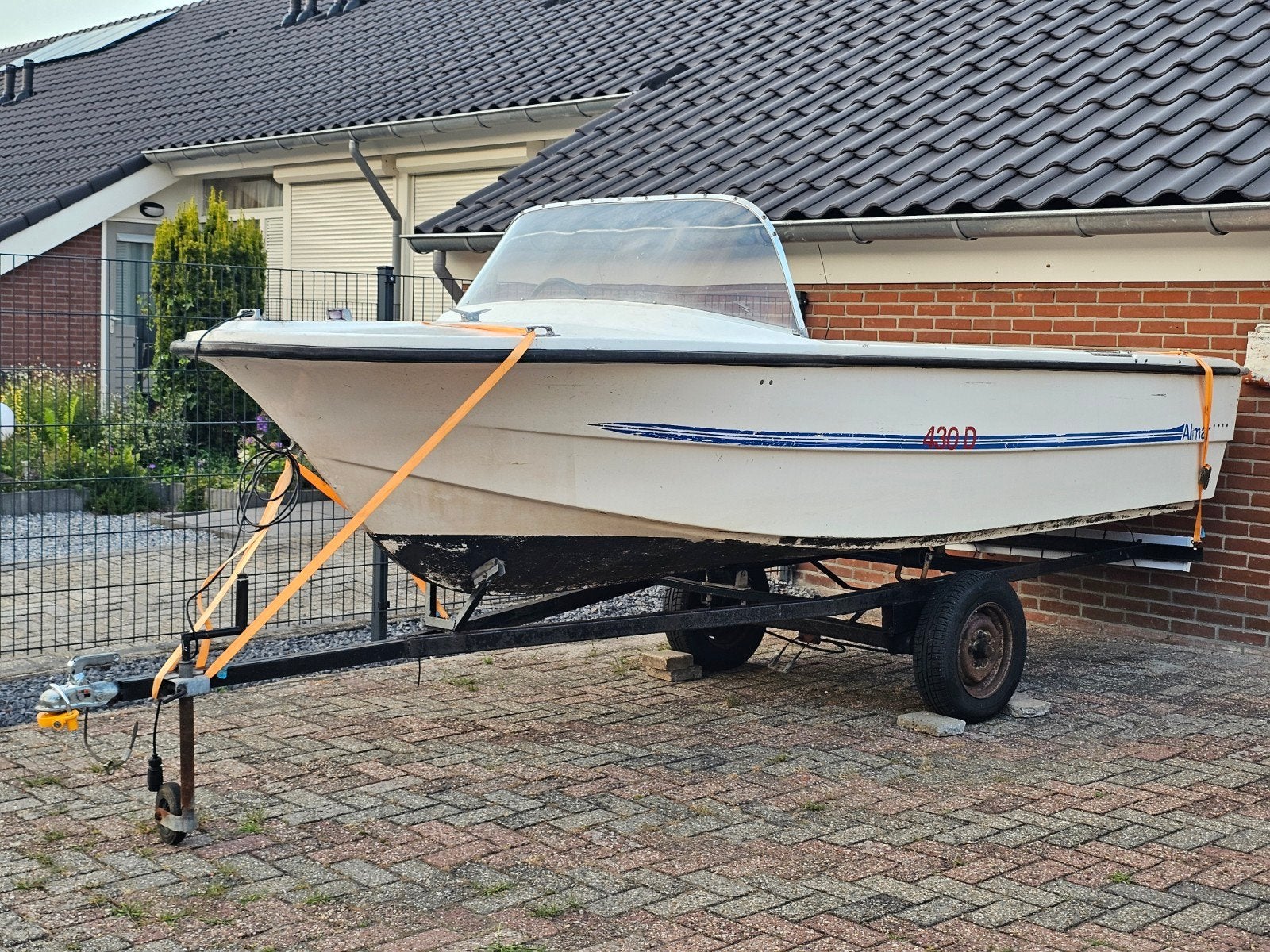 Almar 430D Inclusief boot-trailer 10pk 4 takt explorer motor, Watersport en Boten, Gebruikt, 4 m, Buitenboordmotor, 10 pk