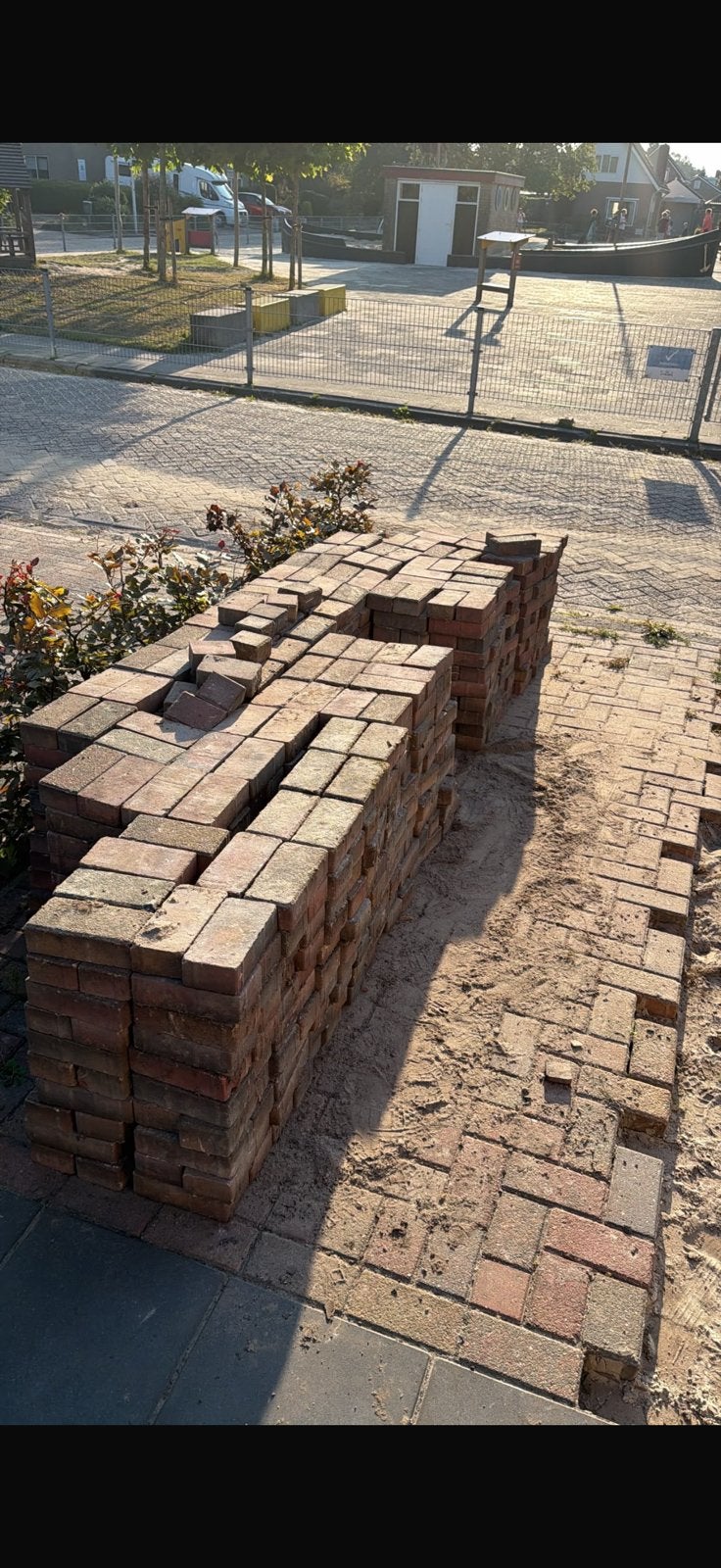Partij Klinkers 30m2 zsm Halen!, Ophalen, Zo goed als nieuw, Beton, Klinkers