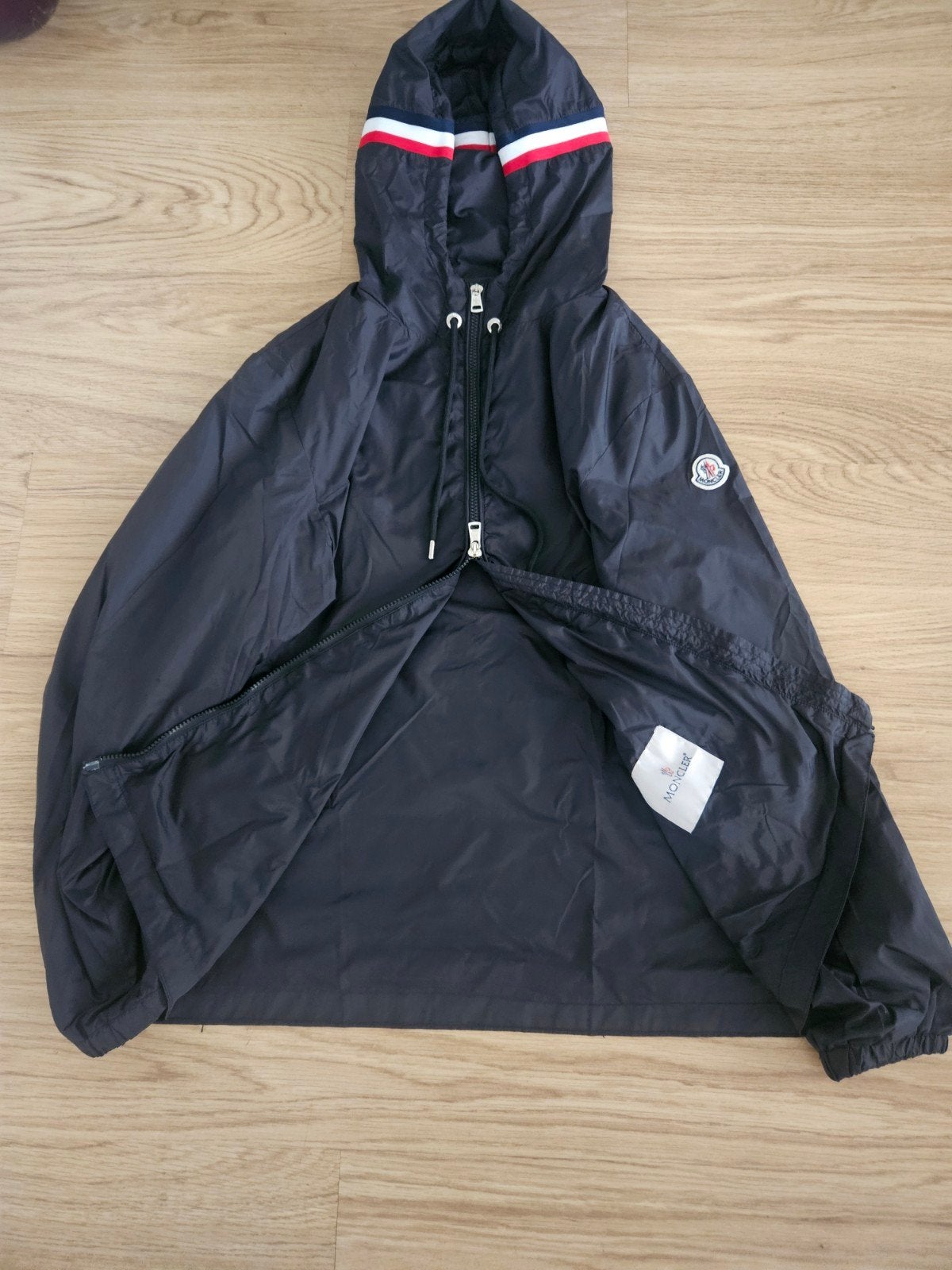 Moncler windbreker L, Ophalen of Verzenden, Zo goed als nieuw, Zwart