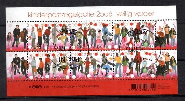 gestempeld velletje.  jaar 2006: kinderzegels, Ophalen of Verzenden, Na 1940, Gestempeld