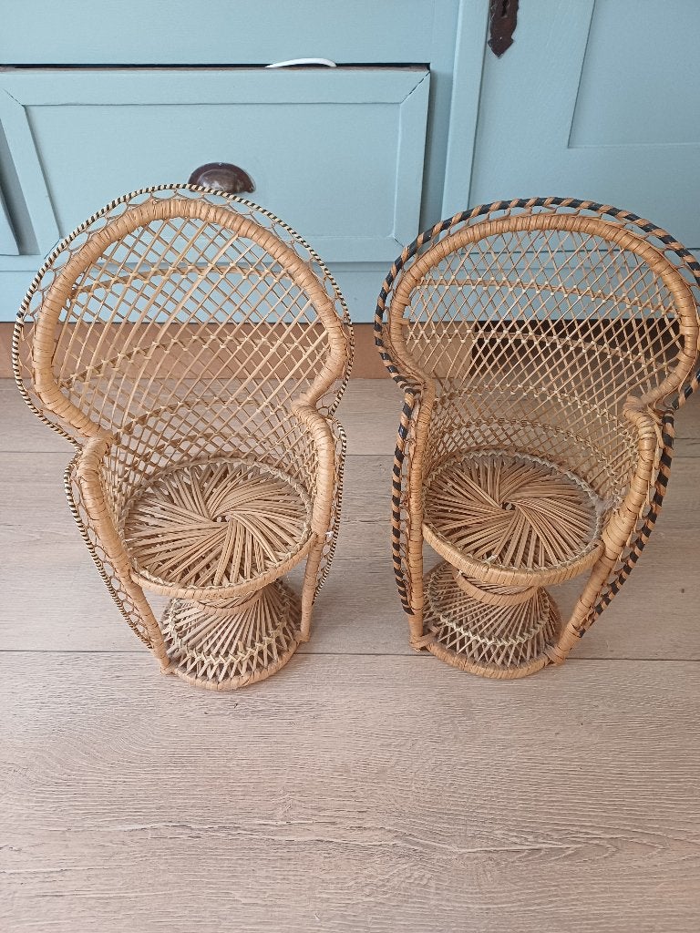 miniatuur pauwenstoelen, Ophalen