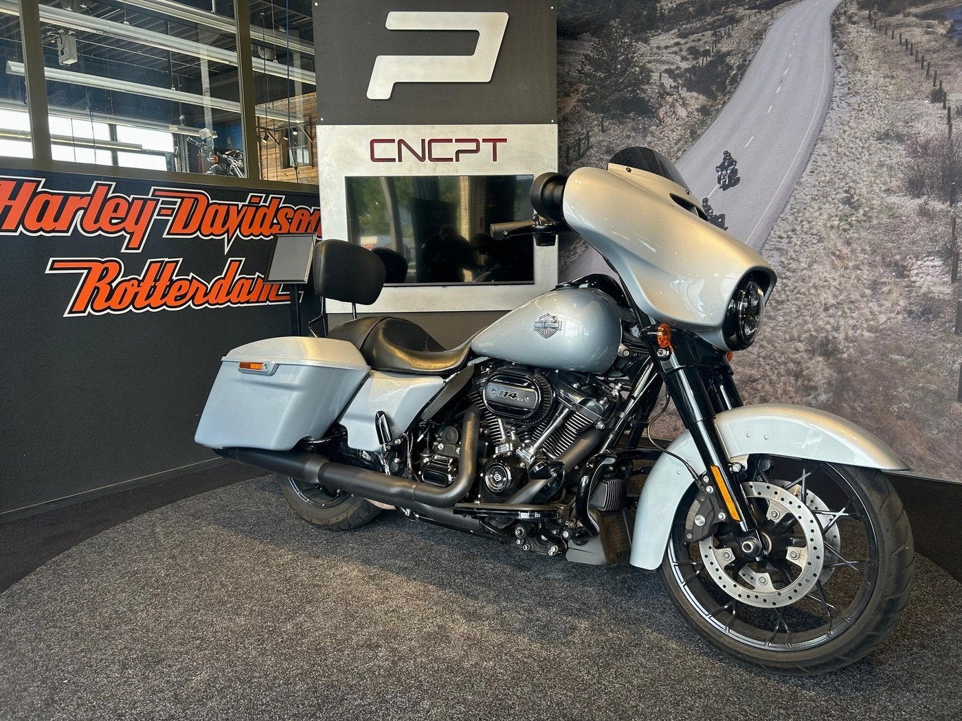 Harley-Davidson FLHXS STREET GLIDE SPECIAL Solid Colour Blac, Laan van Vredenoord 33
2289 DA  RIJSWIJK, NL, Bedrijf, Toermotor