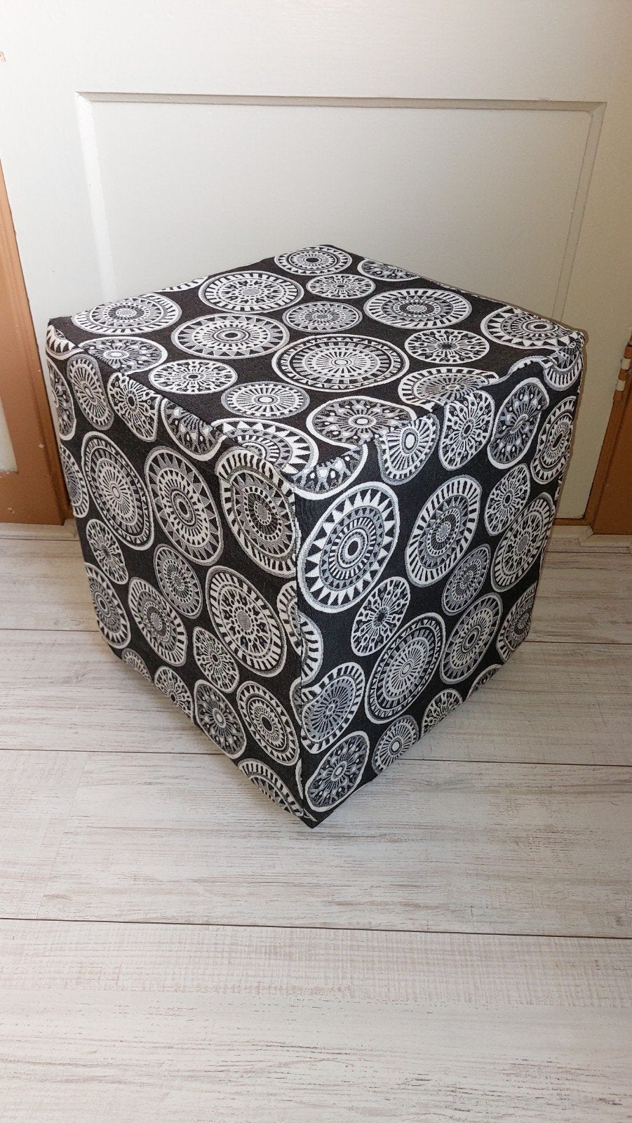 leuke poef/ kruk 38x38x43, Ophalen, Minder dan 50 cm, Vierkant, Minder dan 50 cm