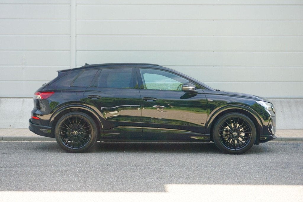 Audi Q4 e-tron 45 286pk S Edition 82 kWh | 21 inch LMV | SoH, Auto's, Audi, Automaat, Achterwielaandrijving, Gebruikt, Zwart