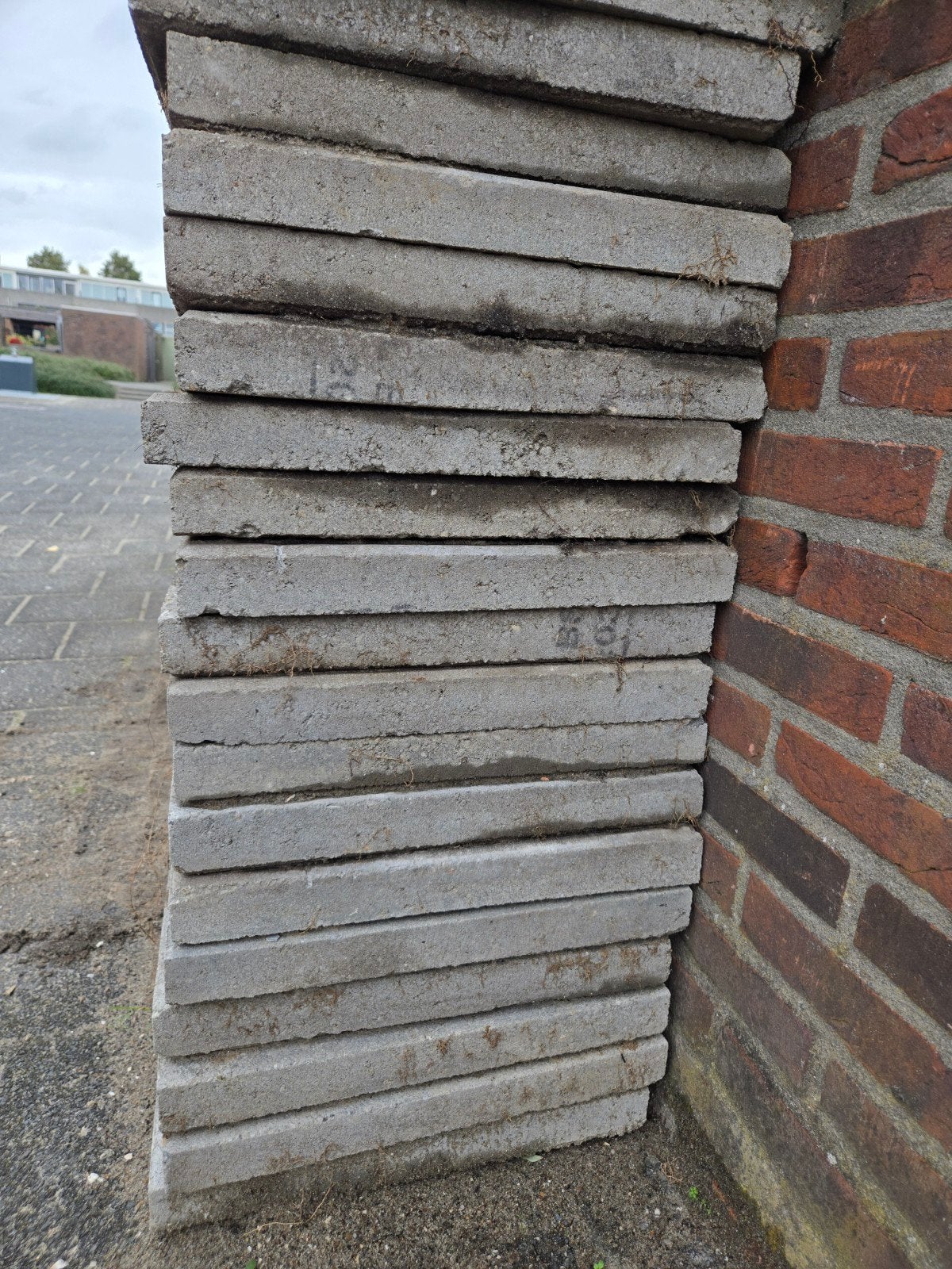 Gratis af te halen. Grijze betontegels 40x40x4, Ophalen, Gebruikt, Beton, Terrastegels
